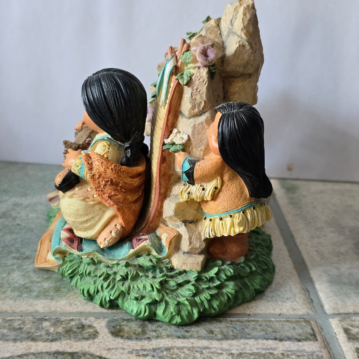 Enesco Friends of the Feather – “Wise One Who Wraps Love With Kindness” – 1997 Limited Edition Figurine (#326542)