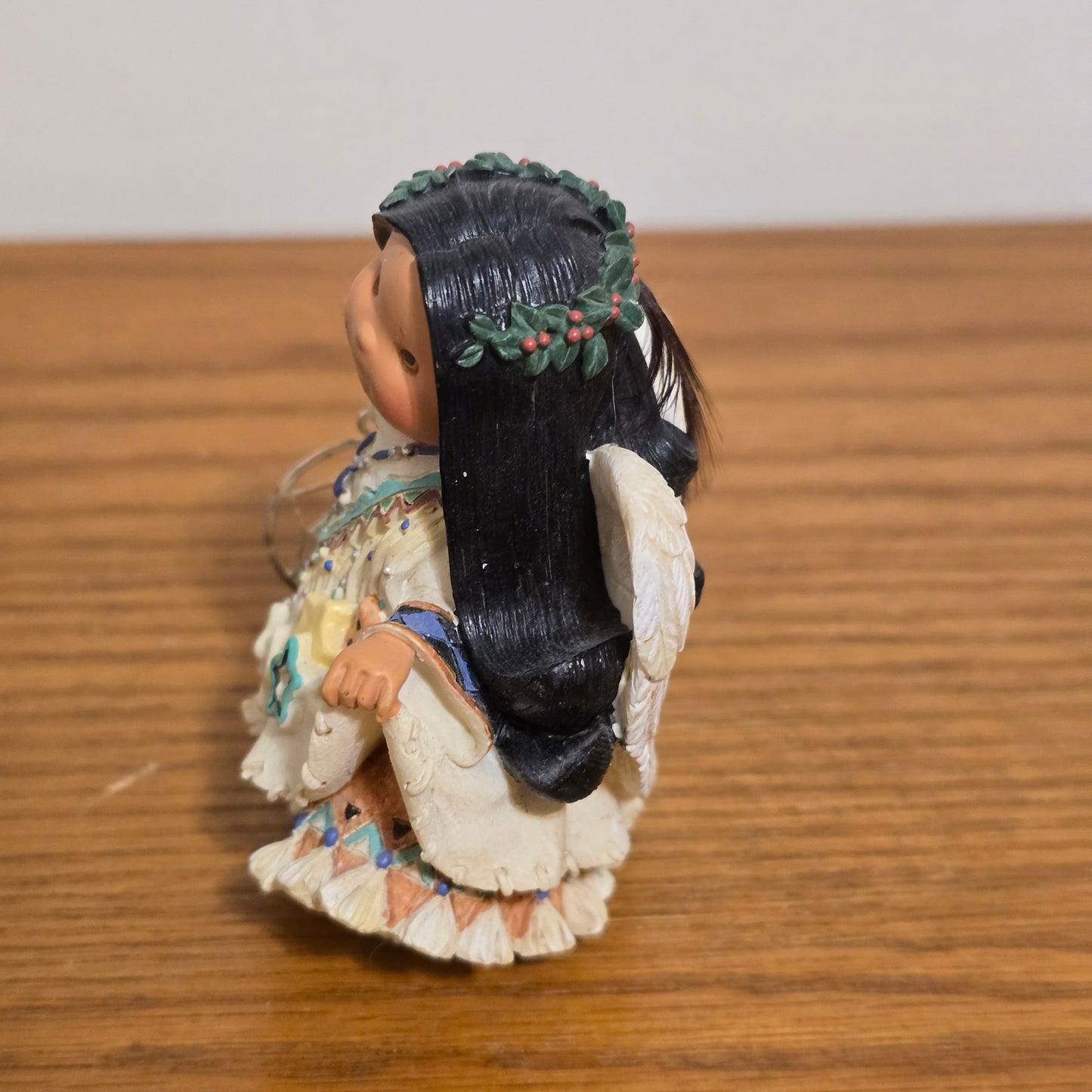 1998 Enesco Friends of the Feather “Dreams of Peace” Angel Figurine