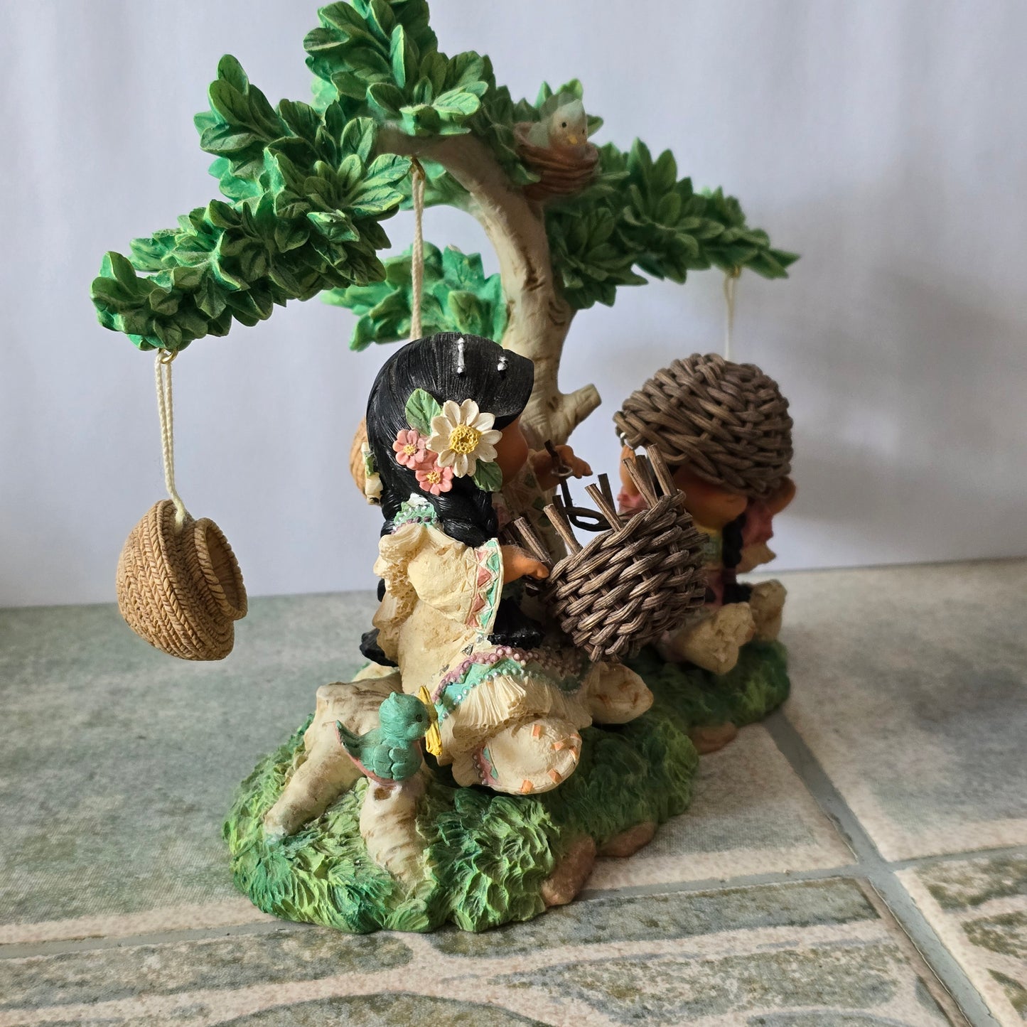 Enesco Friends of the Feather – “Dream Weaver” – 1997 Limited Edition Figurine (#303321)