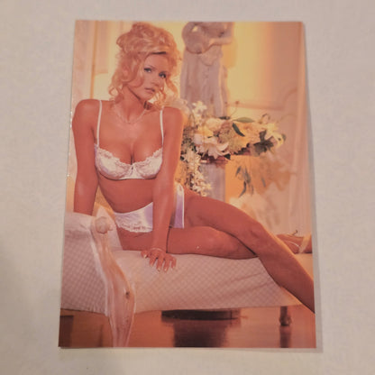 Deanna Merryman “IMAGINE” #02 Vintage Glamour Trading Card