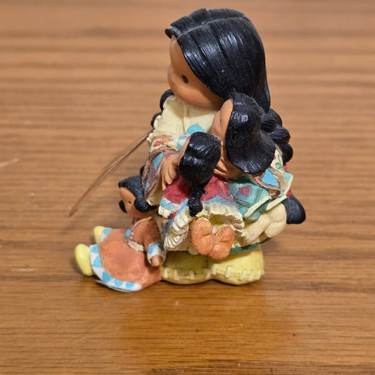 1997 Enesco Friends of the Feather “Love Four All” Figurine