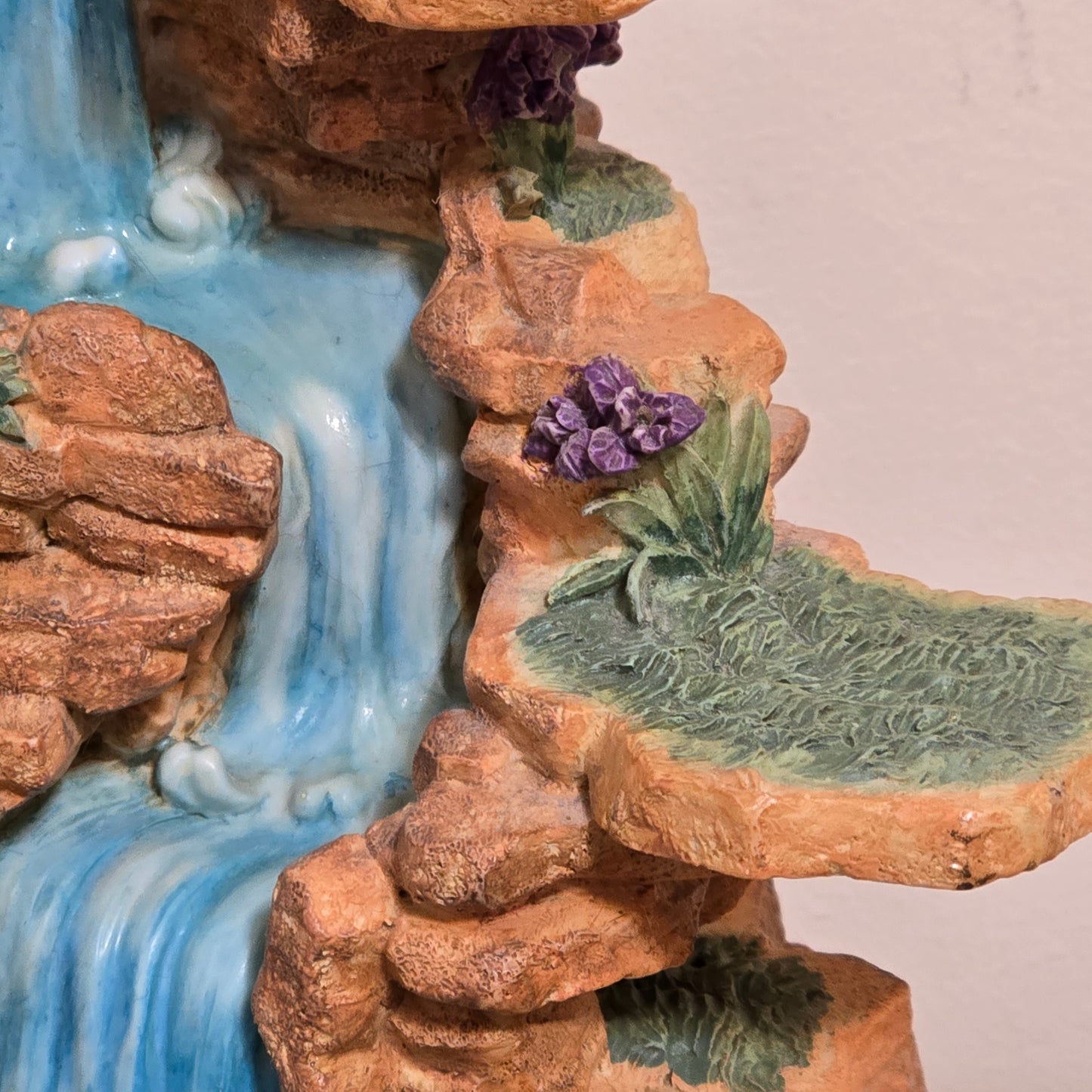 1998 Enesco Friends of the Feather Waterfall Figurine by Karen Hahn