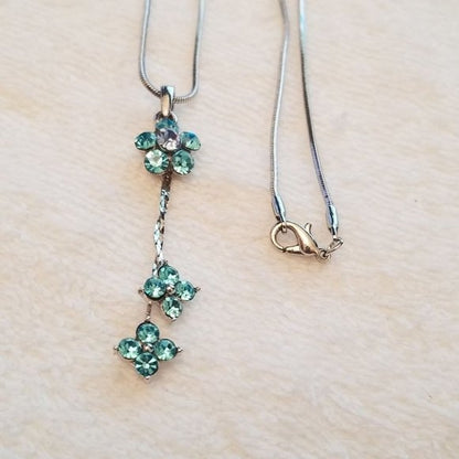 Silver Tone Teal Flower Necklace