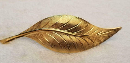 Vintage Gold Tone Leaf Brooch