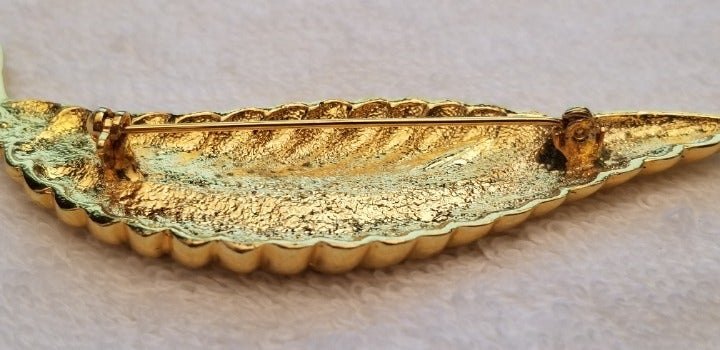 Gold Tone Feather Brooch