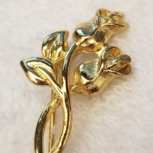 Vintage New View Gold Tone Rose Brooch – Floral Pin Jewelry