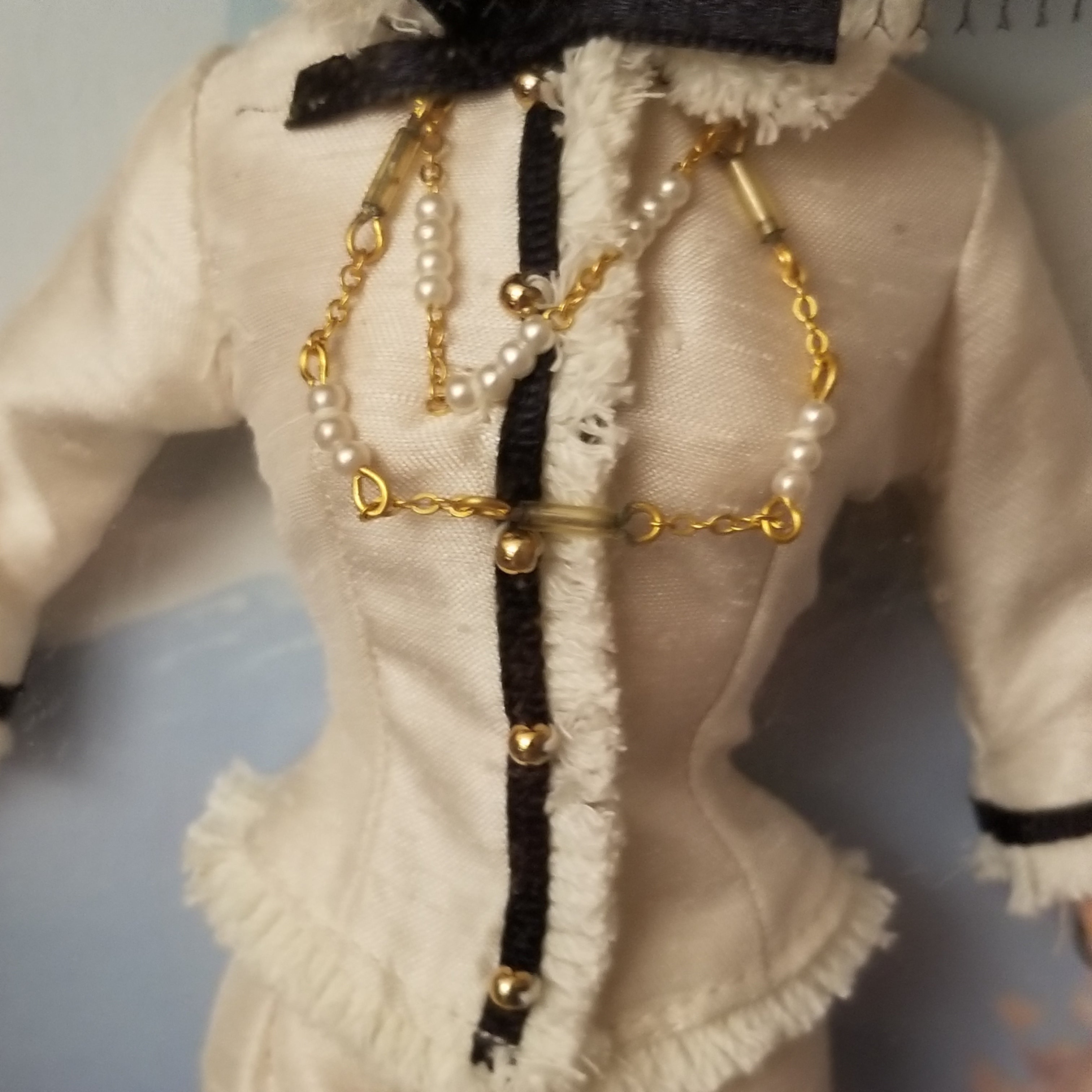 1998 Winter Collection City Seasons Barbie Collector's Edition