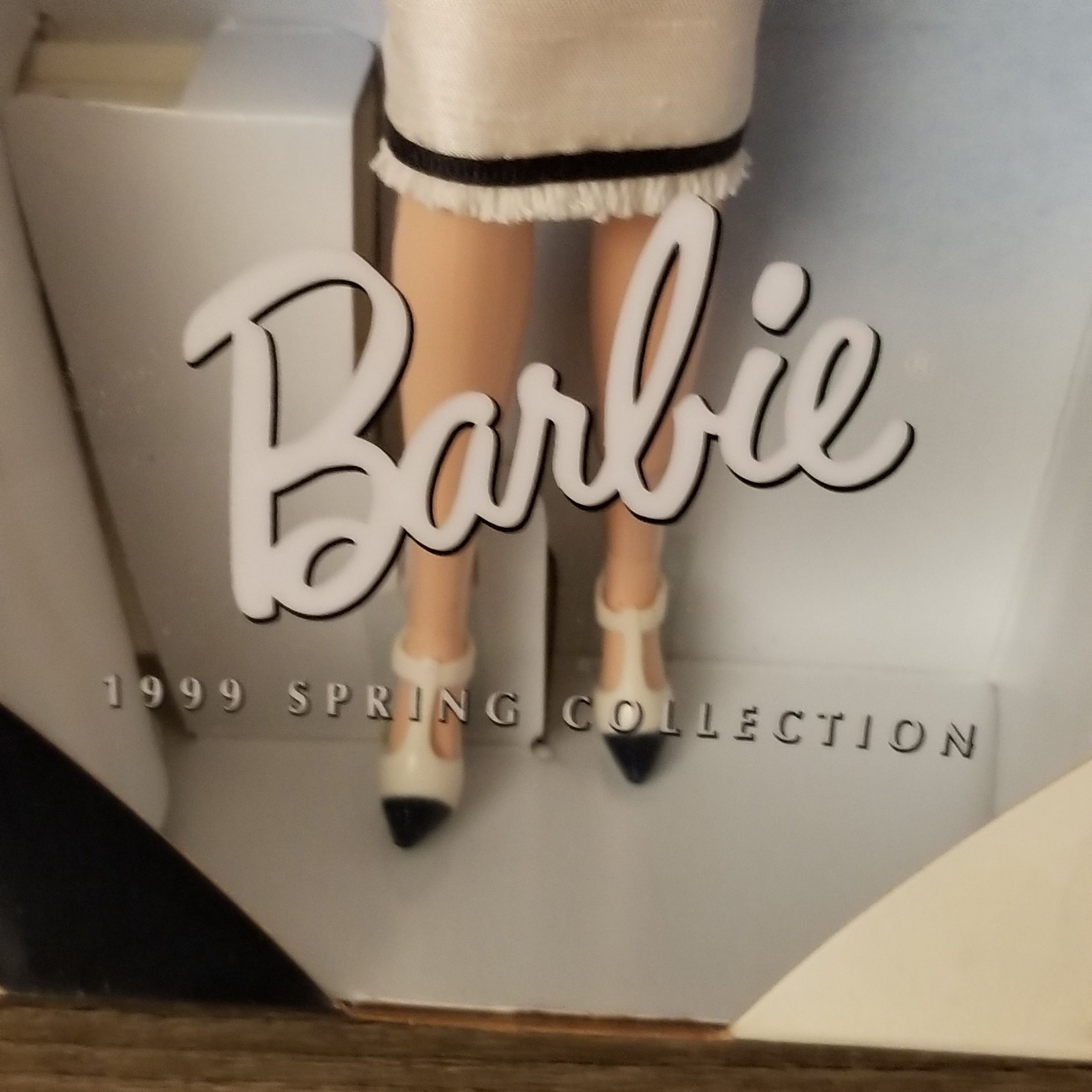 1998 Winter Collection City Seasons Barbie Collector's Edition