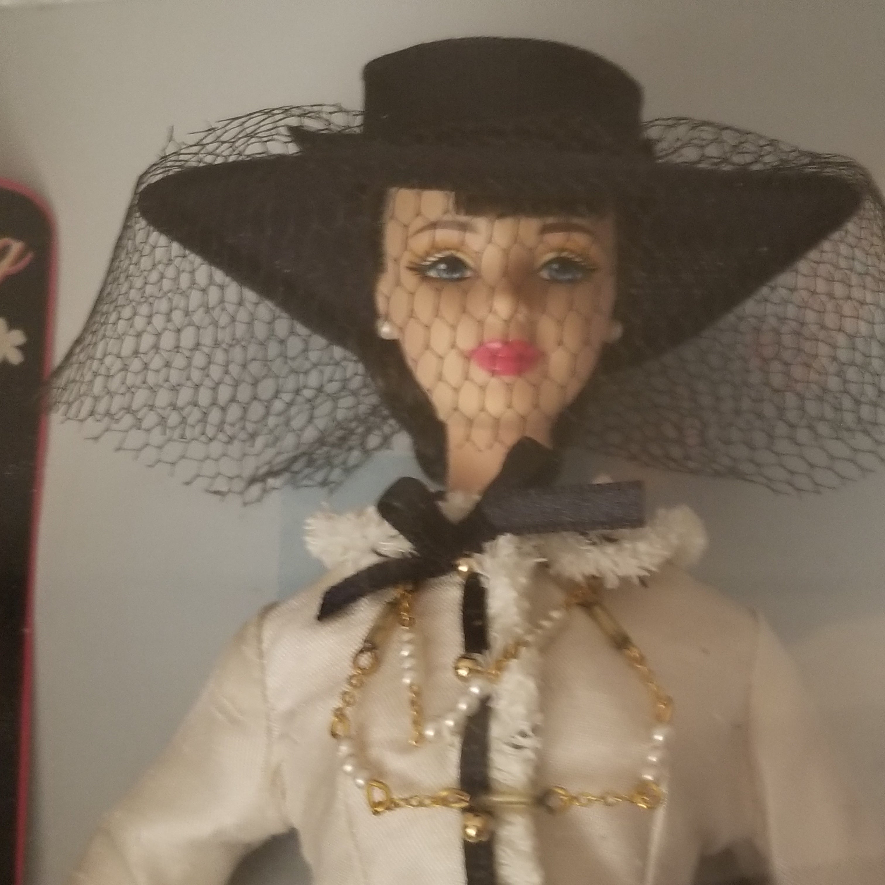 1998 Winter Collection City Seasons Barbie Collector's Edition