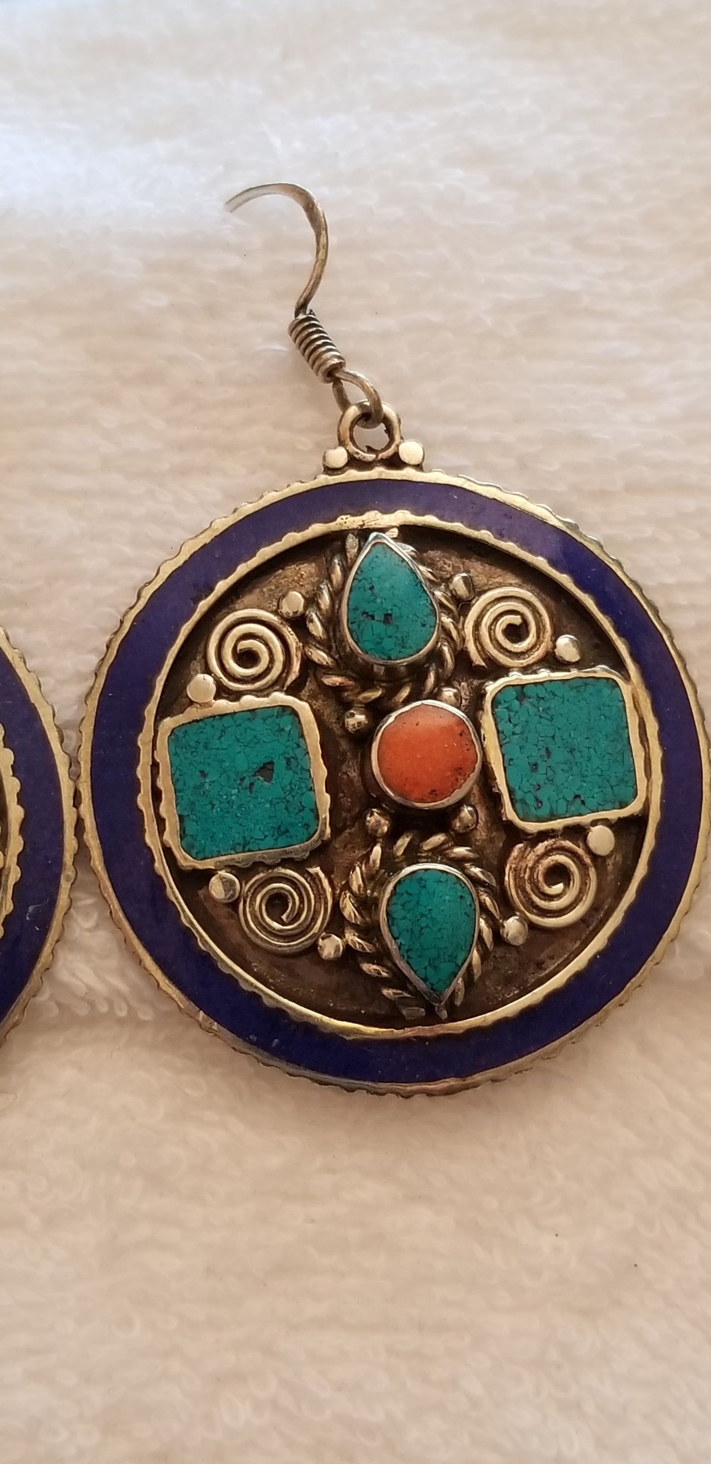 Vintage Round Southwestern Style Silver Tone Earrings
