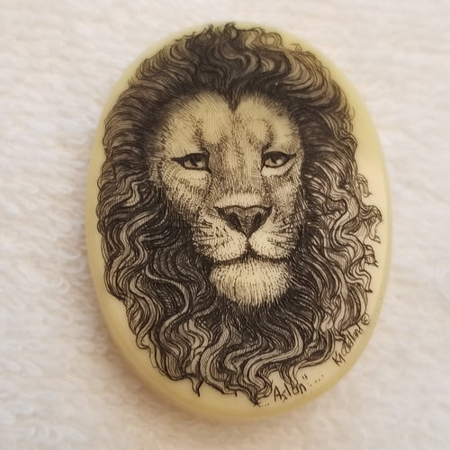 "Aslan" Carved Lion Resin Scrimshaw Oval Brooch