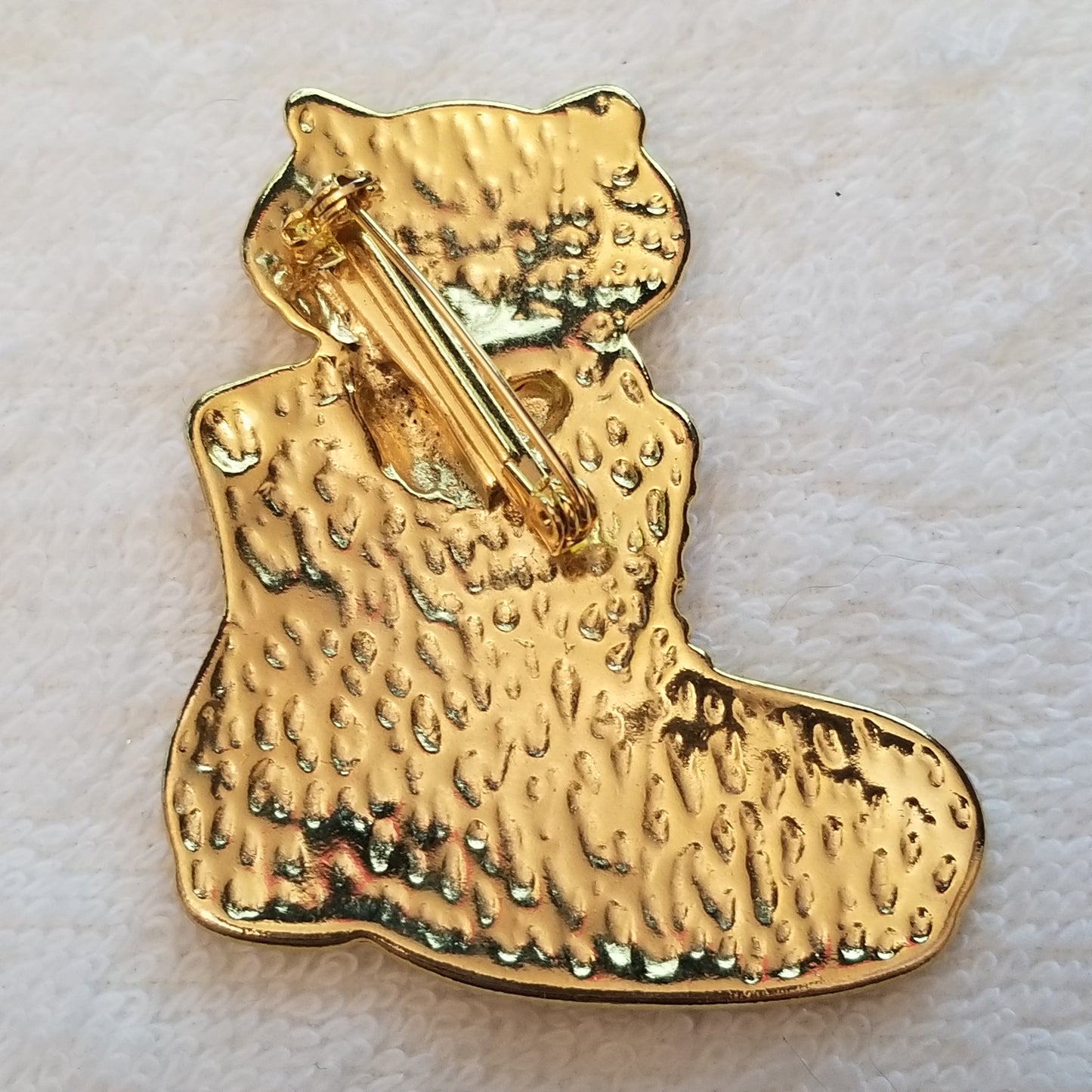 Gold Tone Cat In Boot Brooch