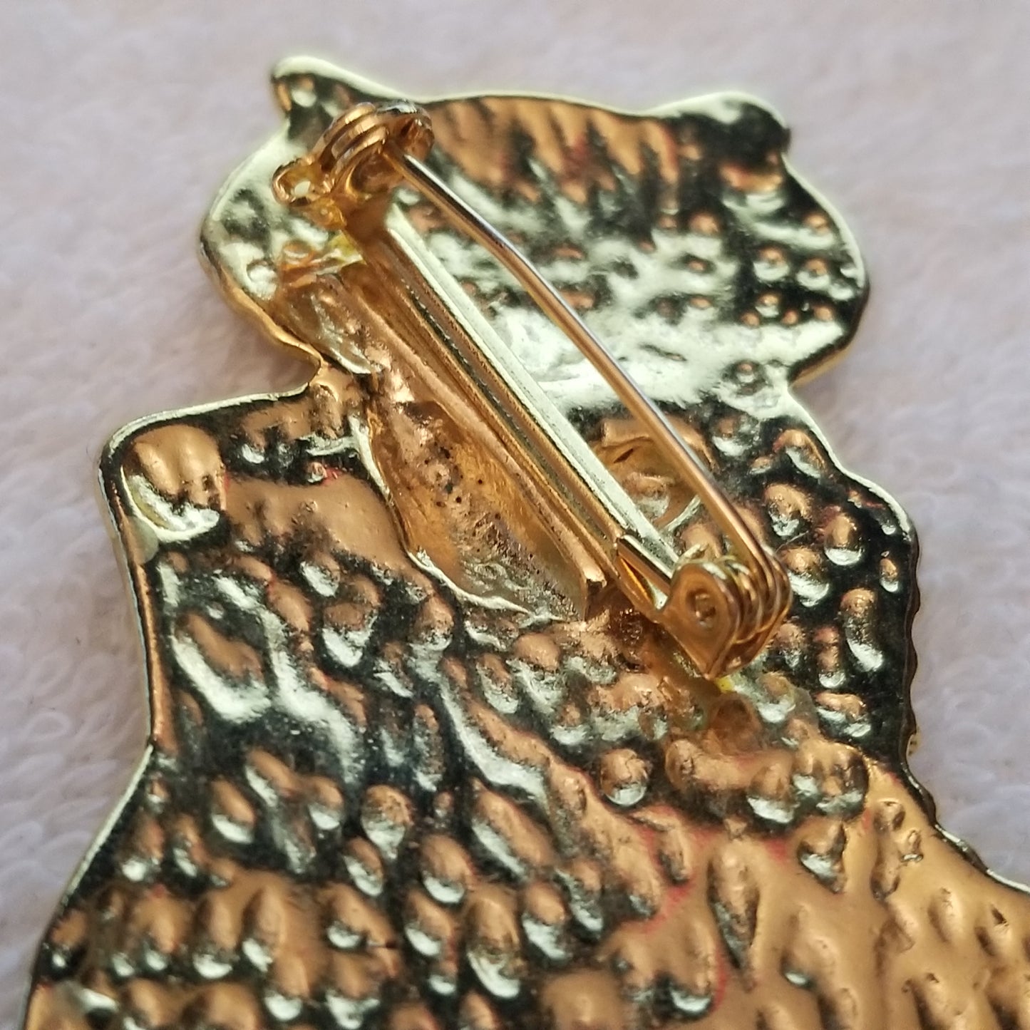 Gold Tone Cat In Boot Brooch