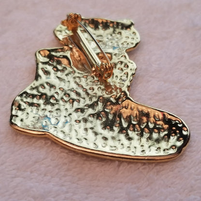Gold Tone Cat In Boot Brooch