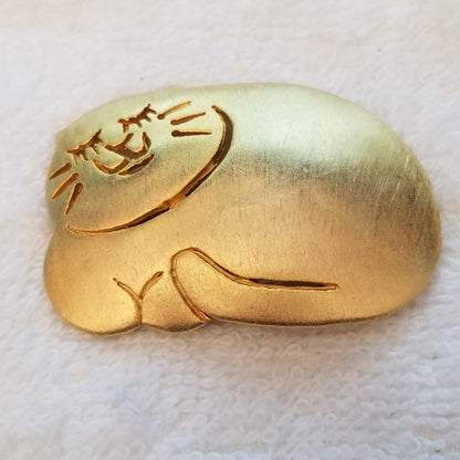 Gold Tone Chonky Cat Brooch