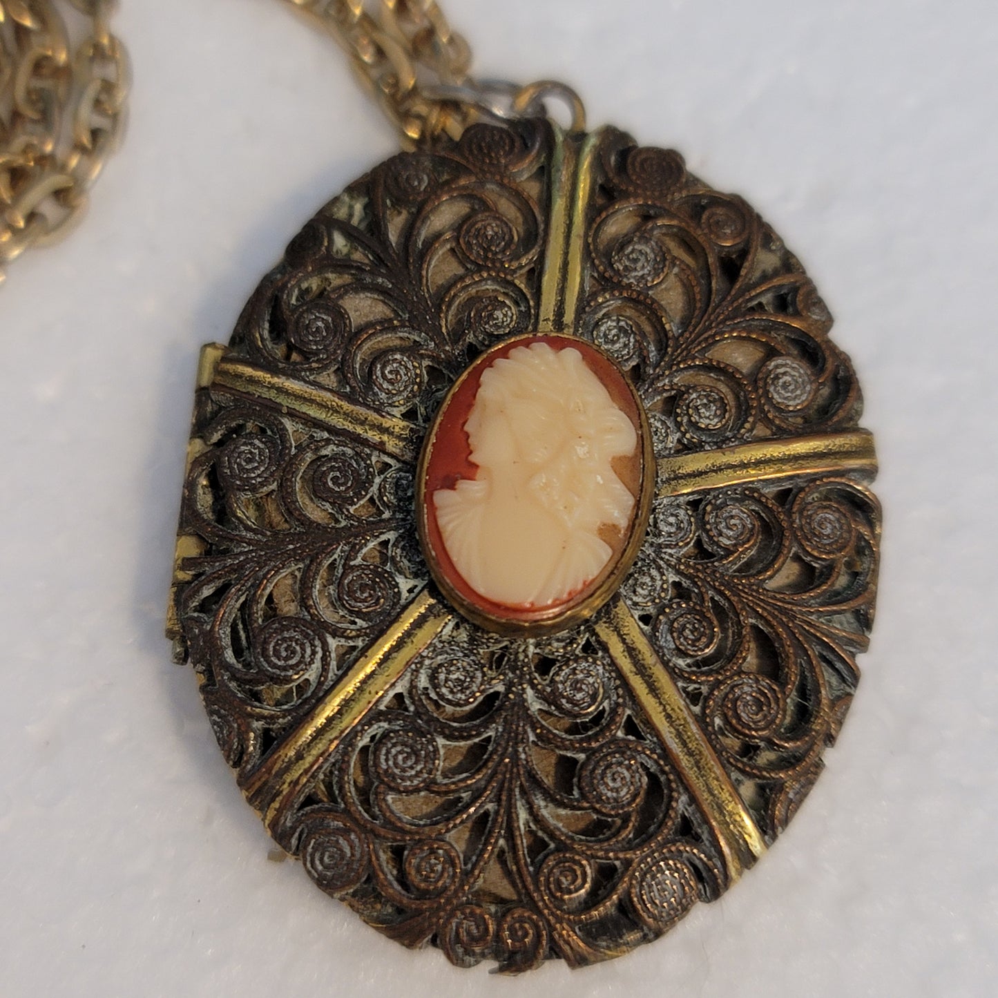 Vintage Cameo Locket Necklace