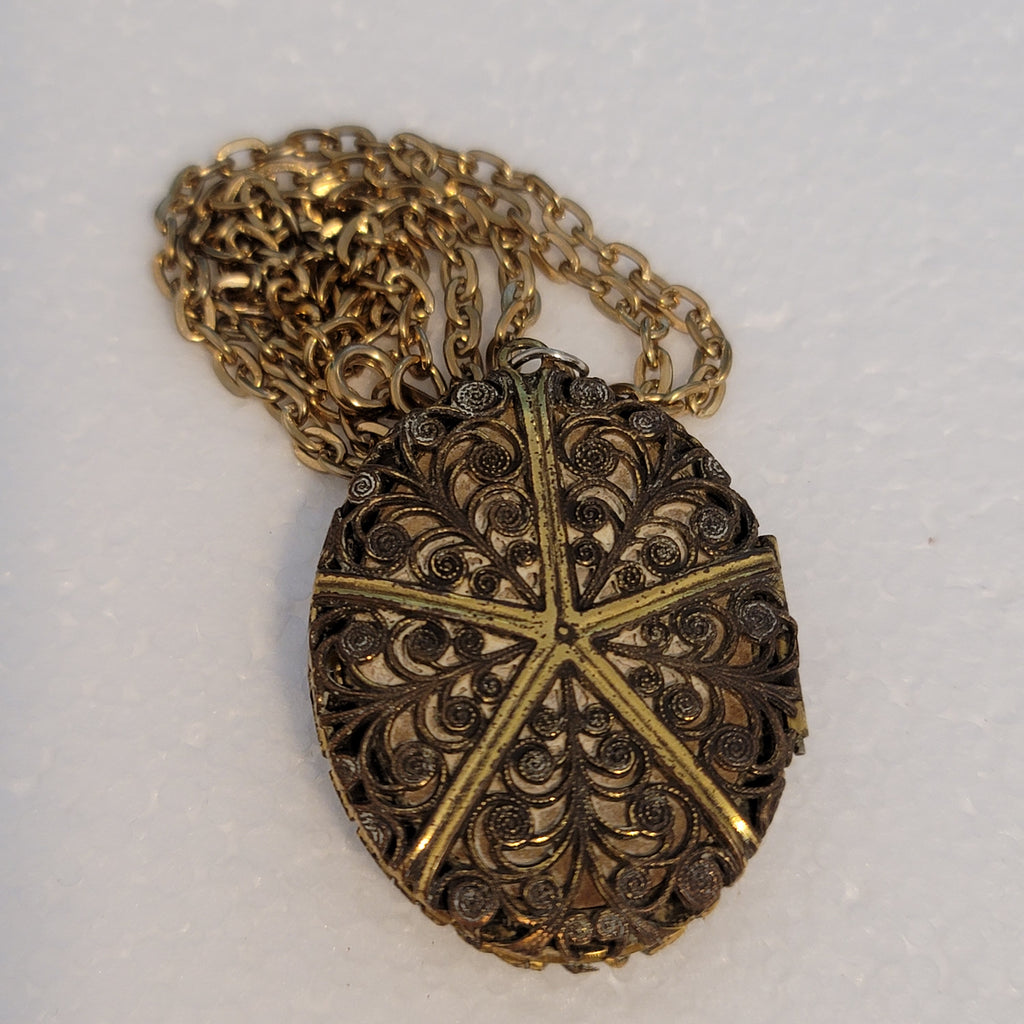 Vintage Cameo Locket Necklace