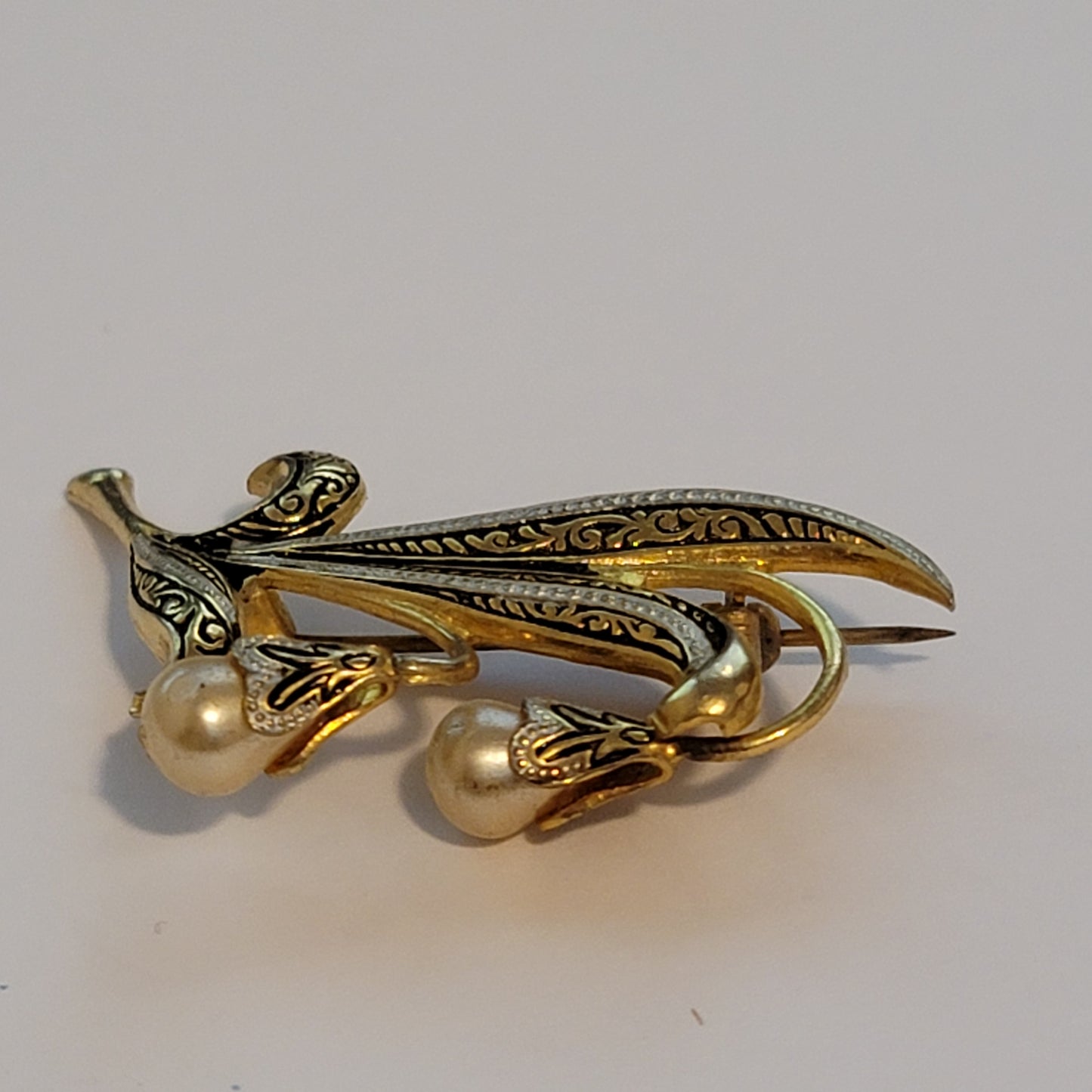 Vintage Toledoware Brooch