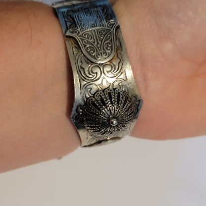 Silver Tone hinge Hamsa Camel Bracelet
