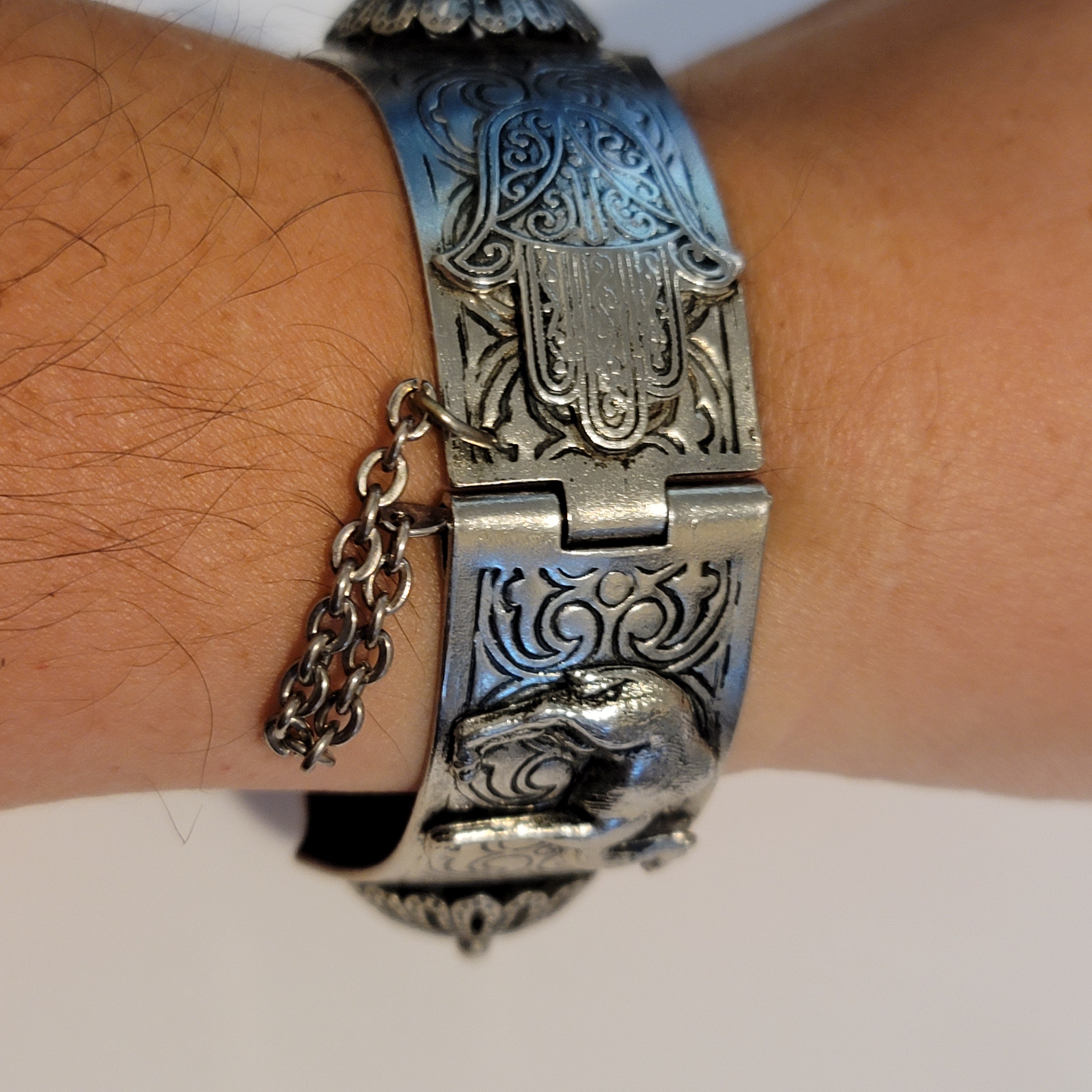 Silver Tone hinge Hamsa Camel Bracelet
