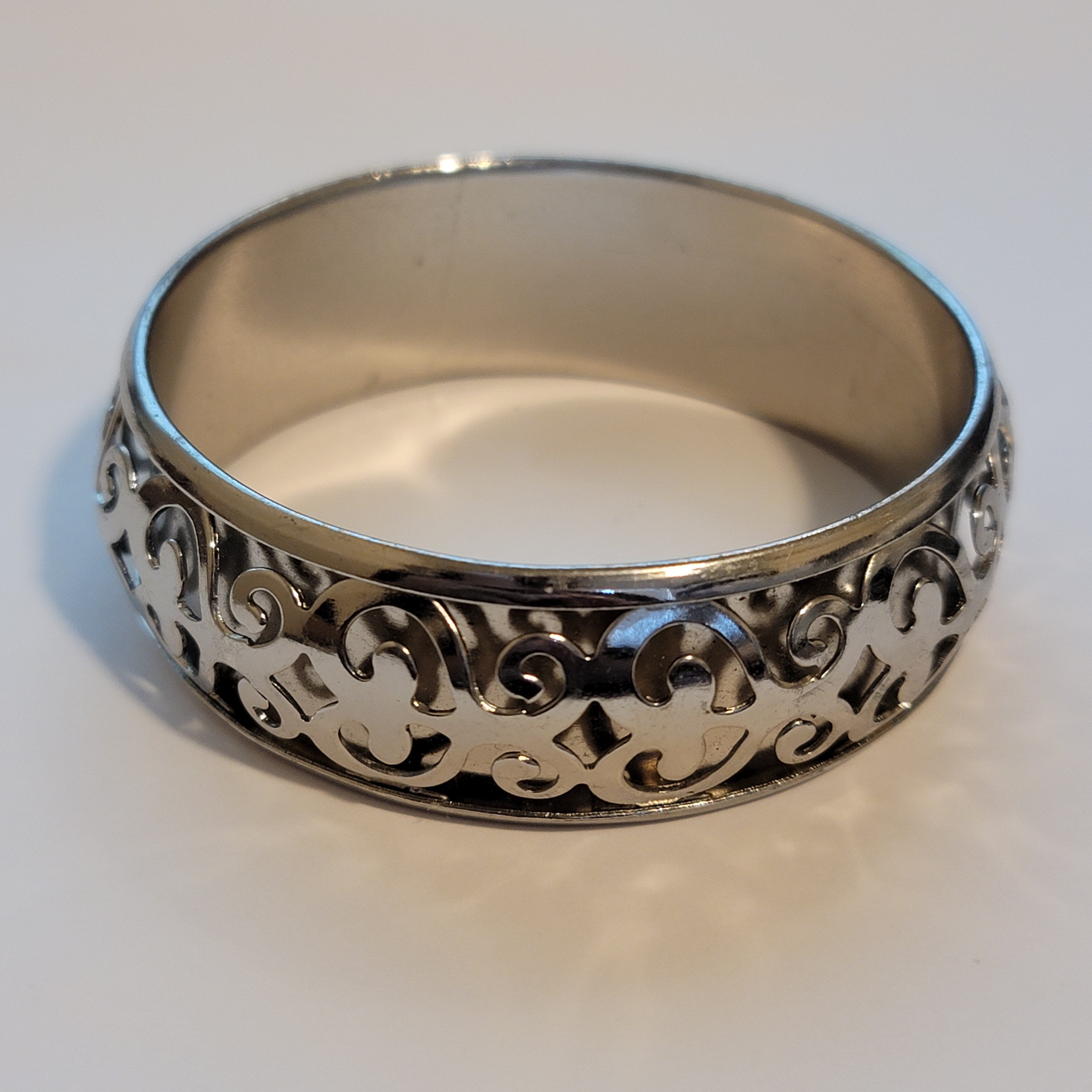 Silver Tone Bangle Bracelet