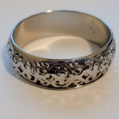 Silver Tone Bangle Bracelet