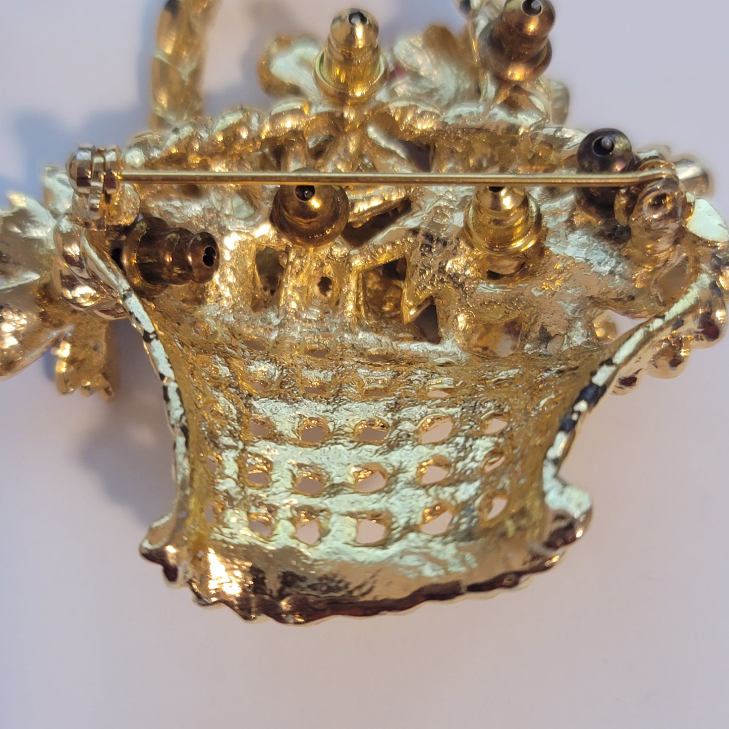Vintage Gold Tone Flower Basket Brooch