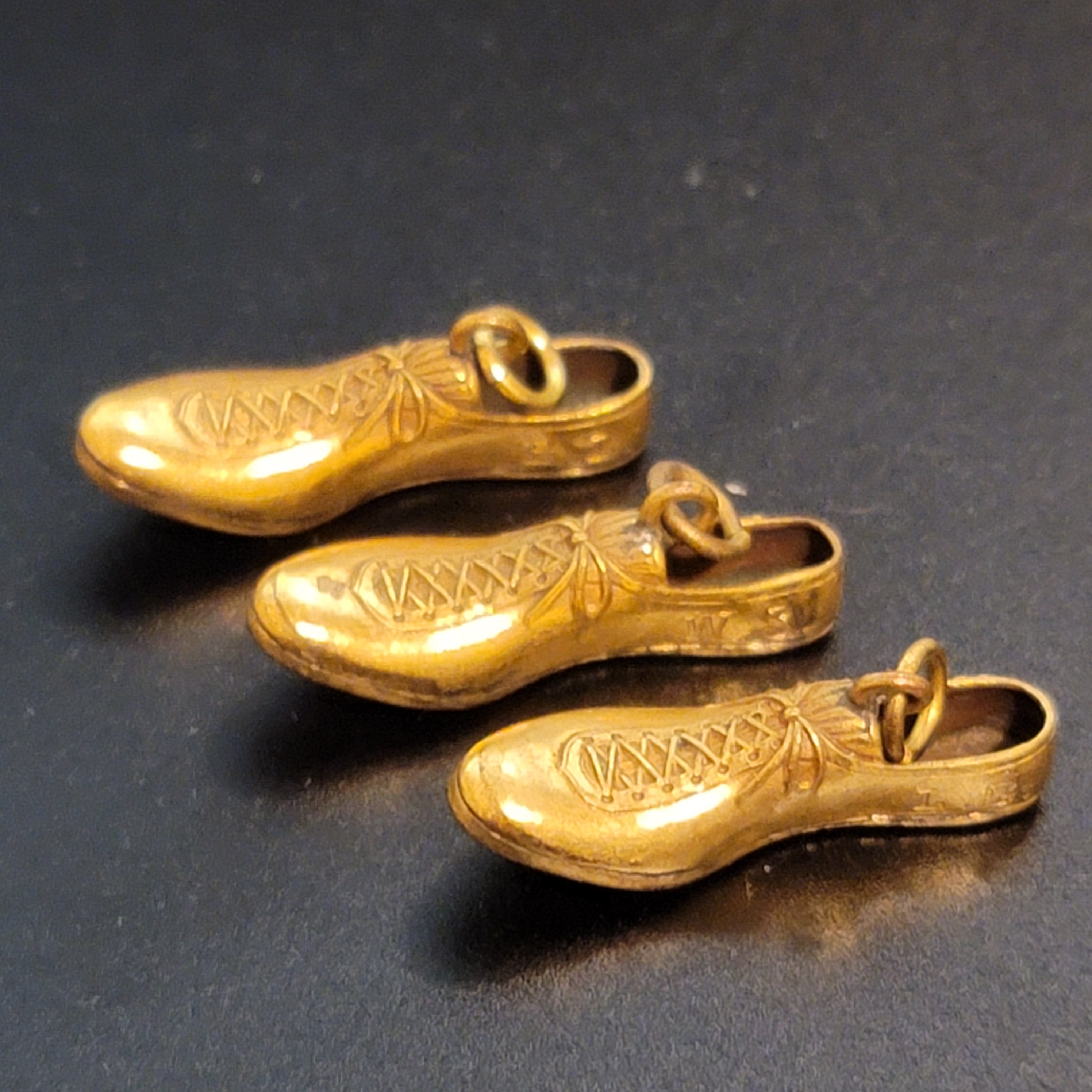 Vintage 1954 Cleat Running Shoes Charm