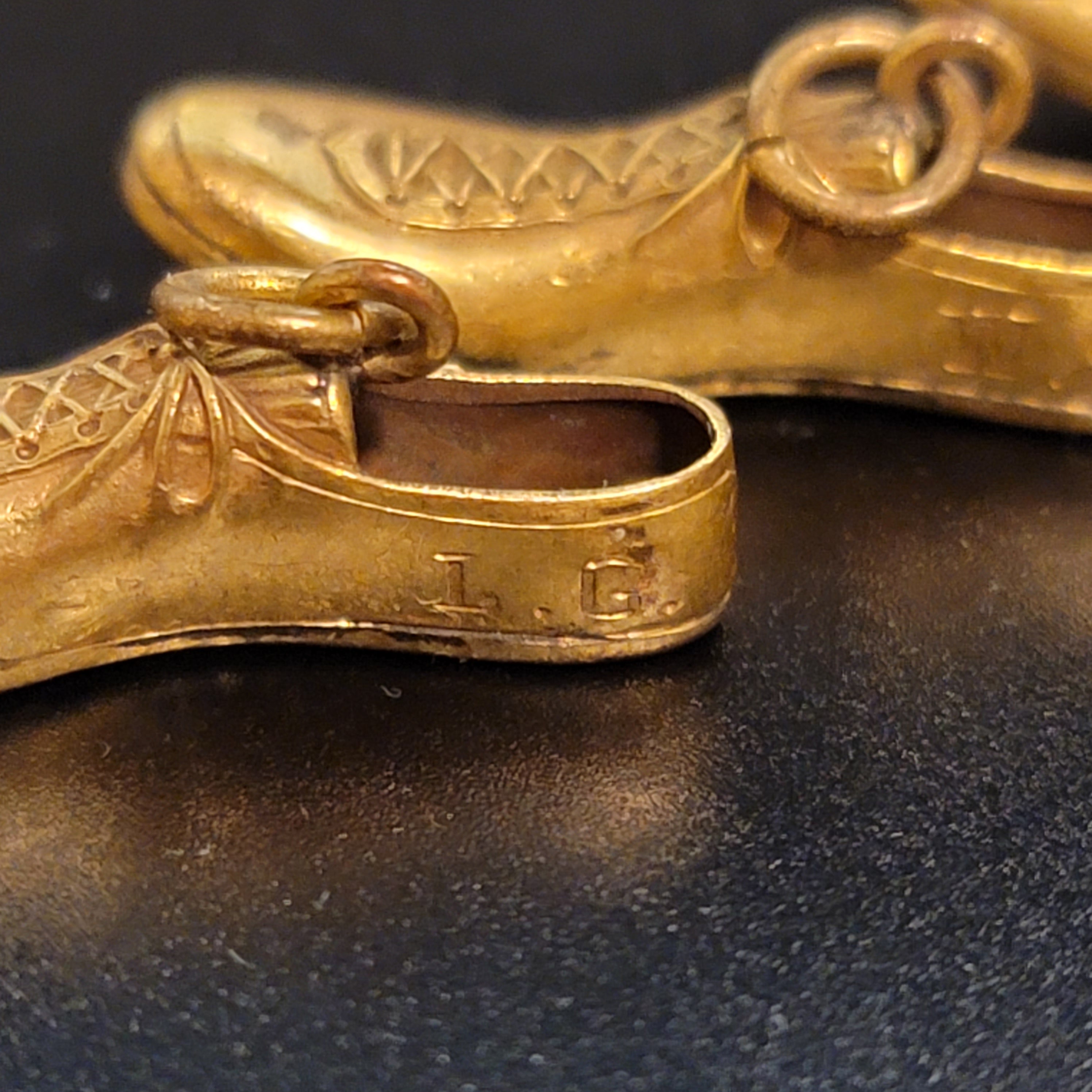 Vintage 1954 Cleat Running Shoes Charm