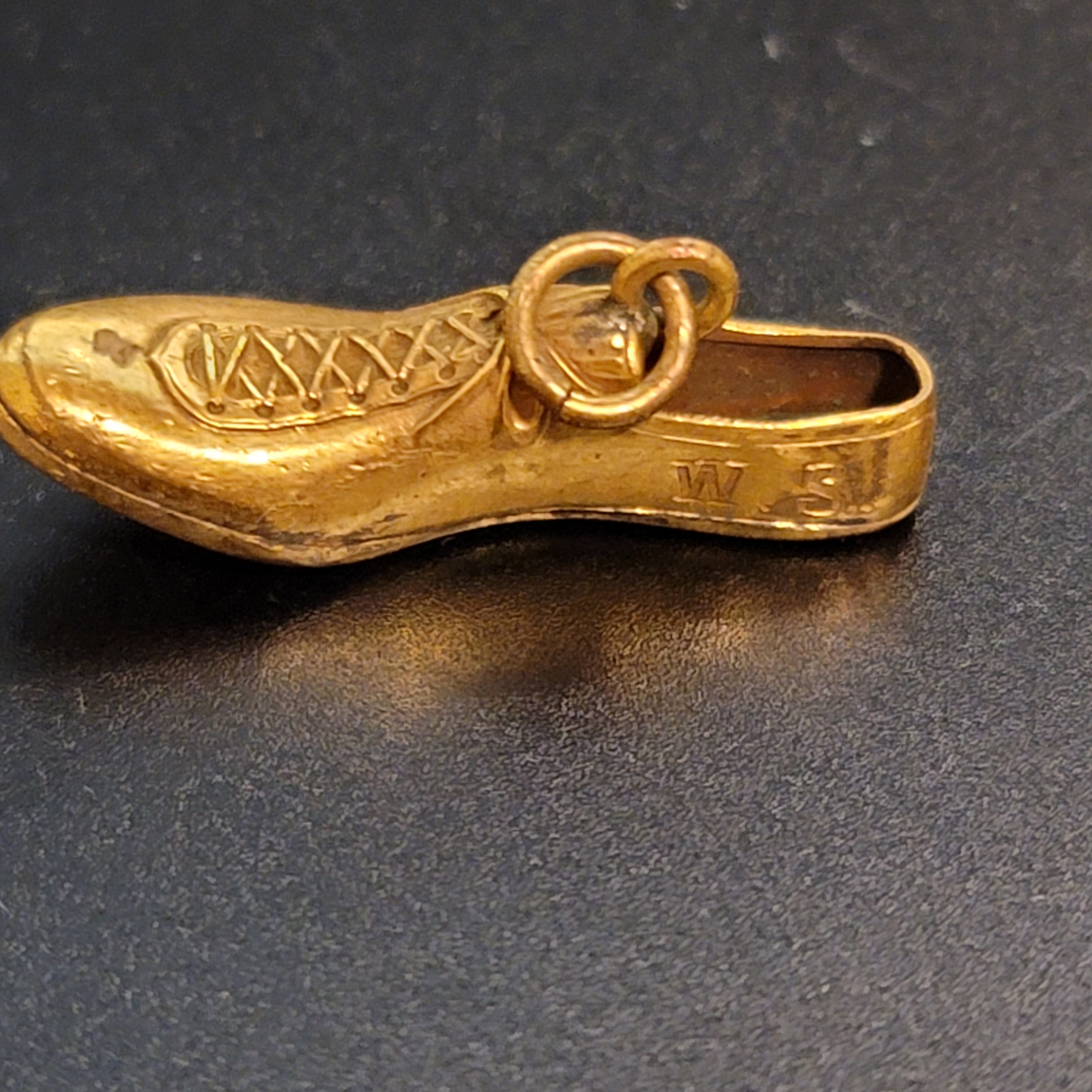 Vintage 1954 Cleat Running Shoes Charm