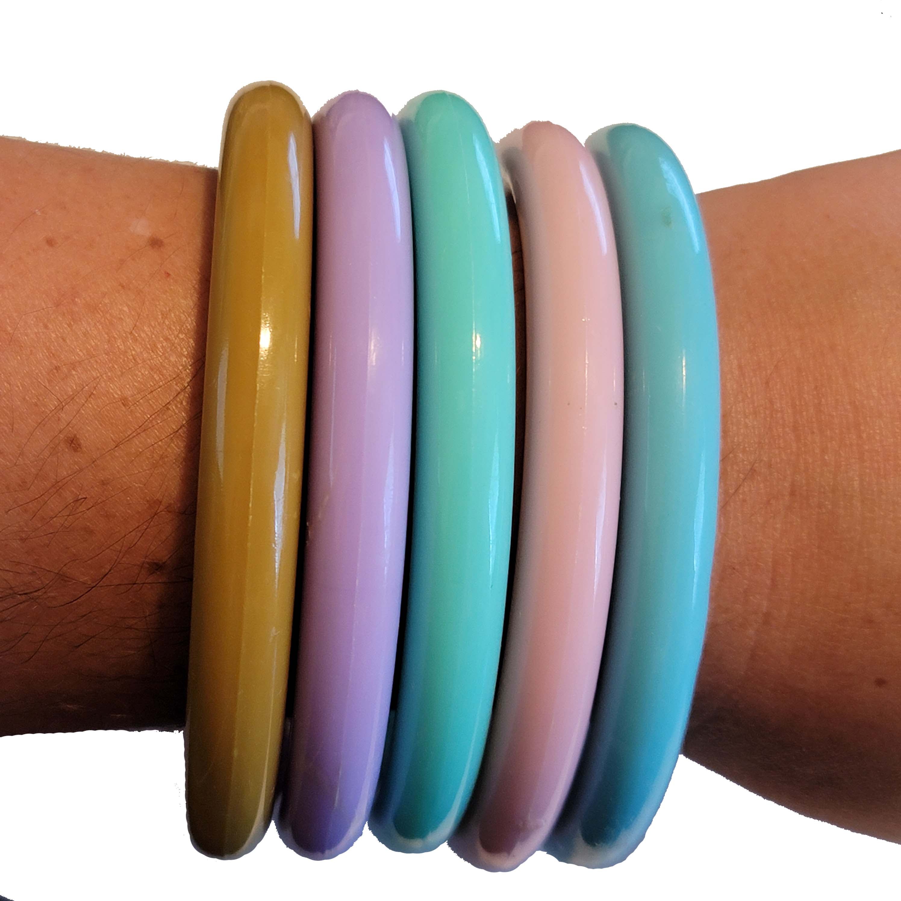 5Pc Lot of Plastic Bangle Bracelets
