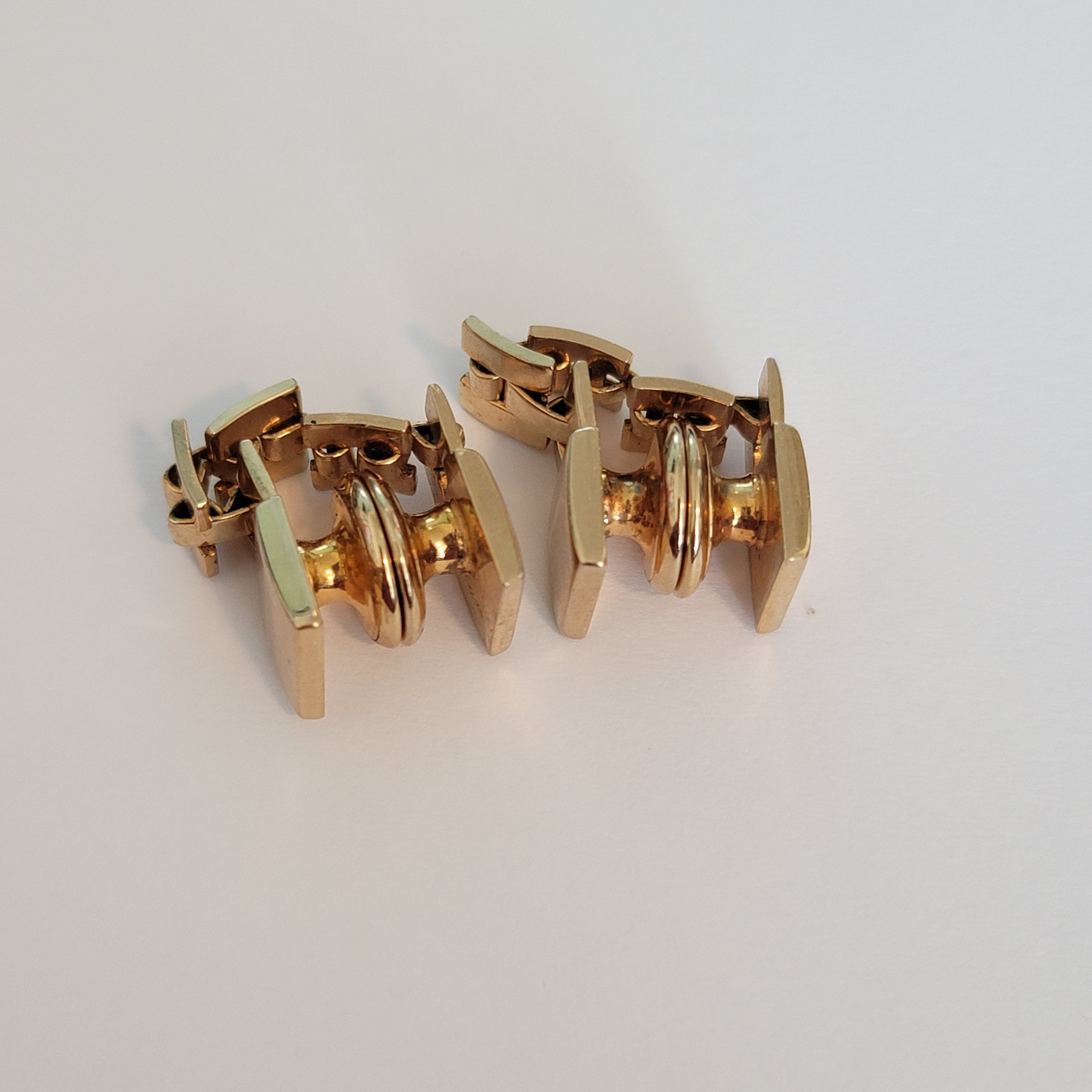 Vintage Swank Kum-A-Part Gold Tone Metal Wrap Snap Cufflinks
