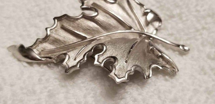 Vintage Trifari Silver Tone Brooch