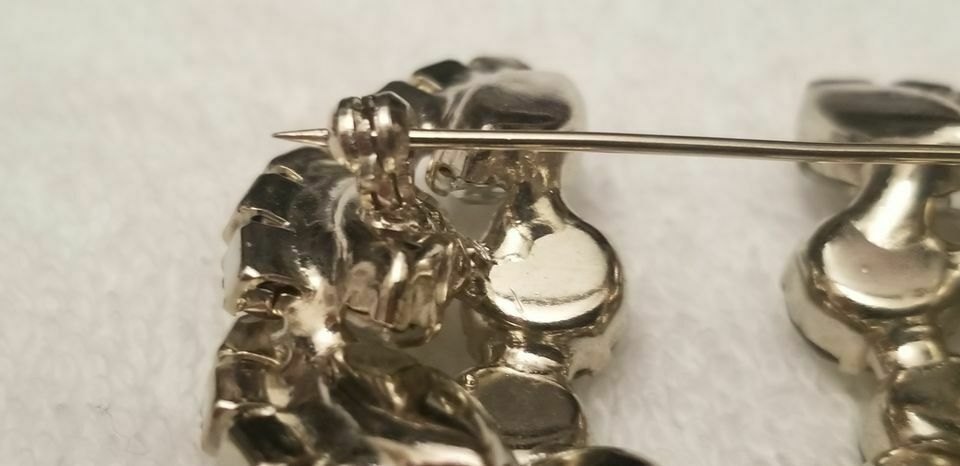 Vintage Silver Tone Rhinestone Wreath Brooch