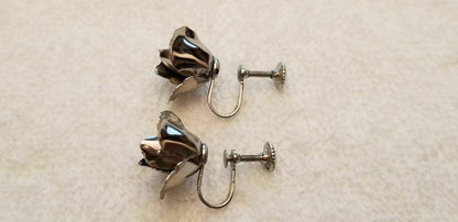Vintage Silver Tone Screw Back Earrings