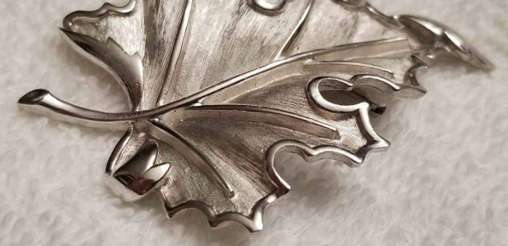 Vintage Trifari Silver Tone Brooch