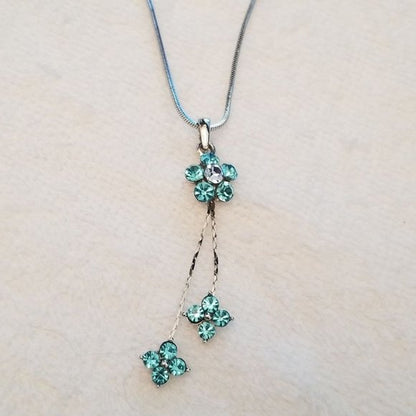 Silver Tone Teal Flower Necklace
