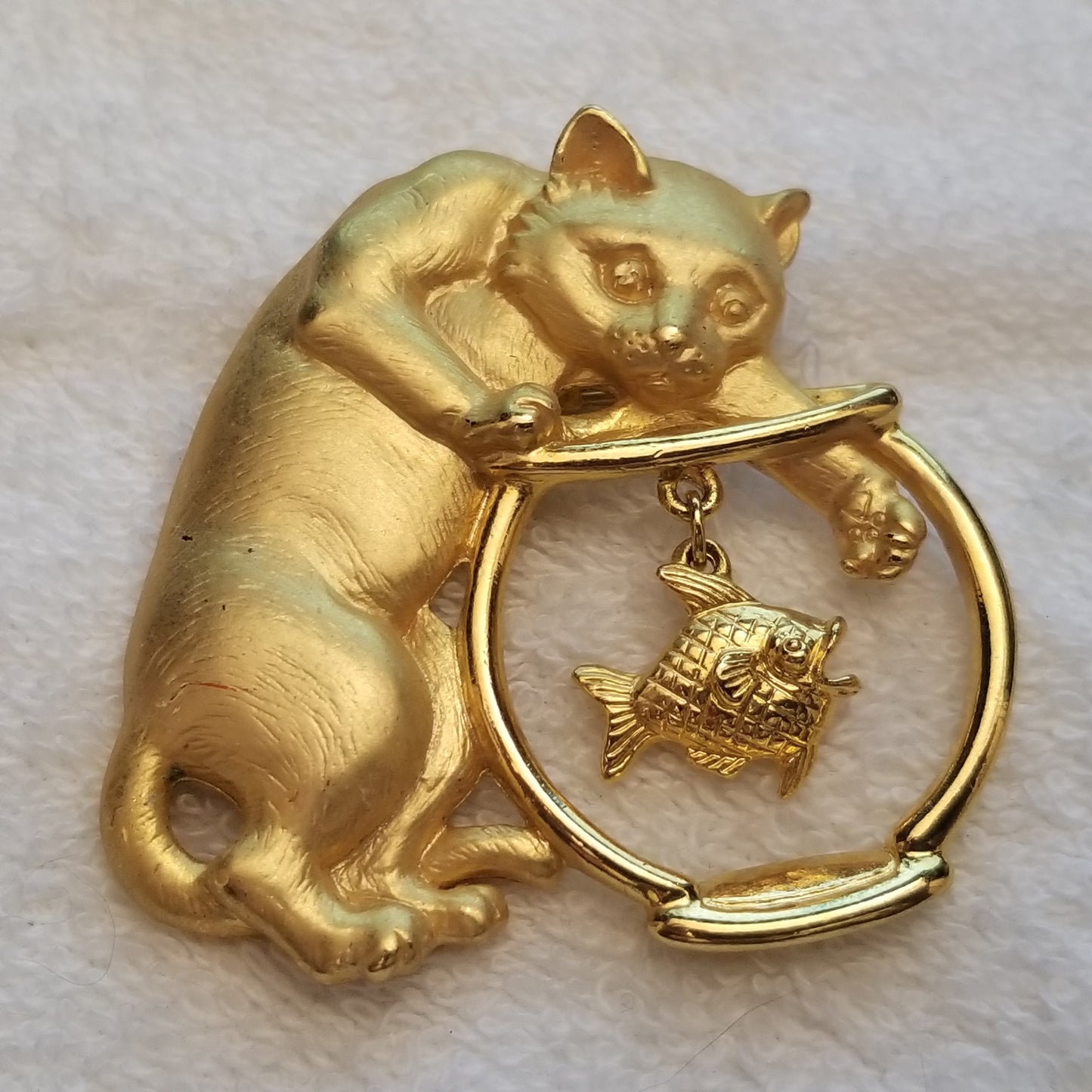 Gold Tone Cat And Fish Bowl Brooch
