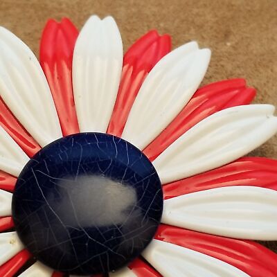 Vintage Metal Flower Brooch