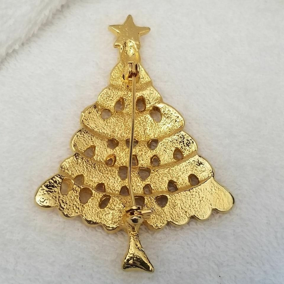 Gold Tone Christmas Tree Brooch