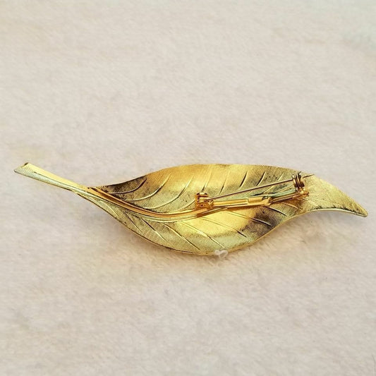 Vintage Gold Tone Leaf Brooch