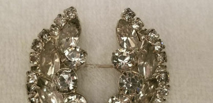 Vintage Silver Tone Rhinestone Wreath Brooch