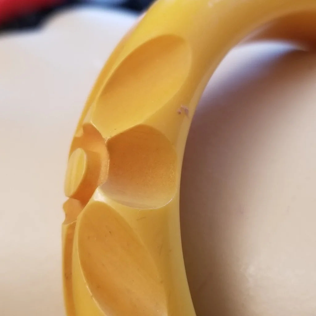 Vintage Butterscotch Bakelite Bangle Bracelet
