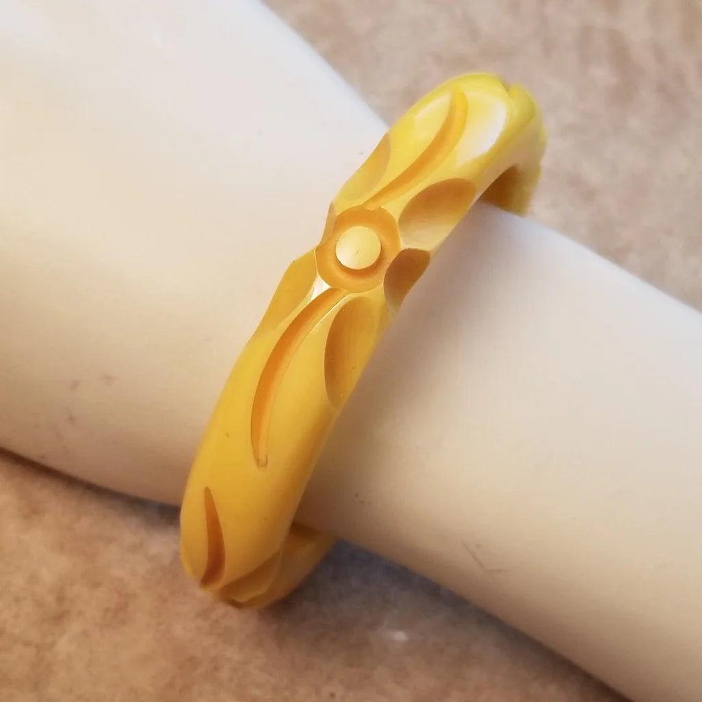 Vintage Butterscotch Bakelite Bangle Bracelet