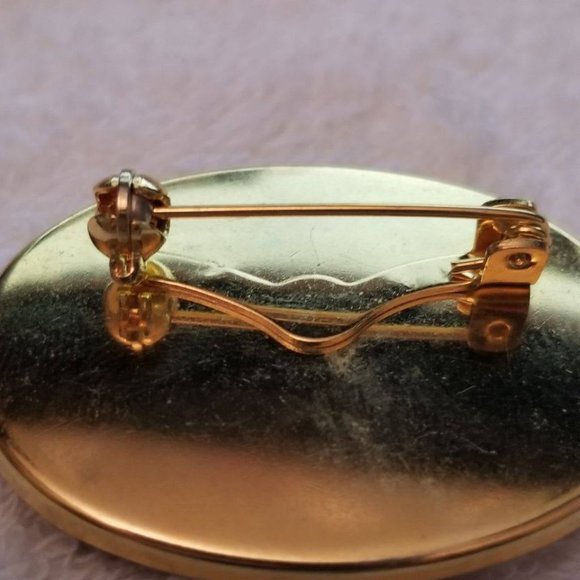 Vintage Red Flower Motif Brooch