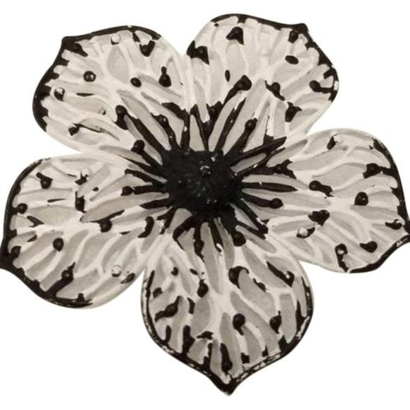 Black & White Flower Brooch