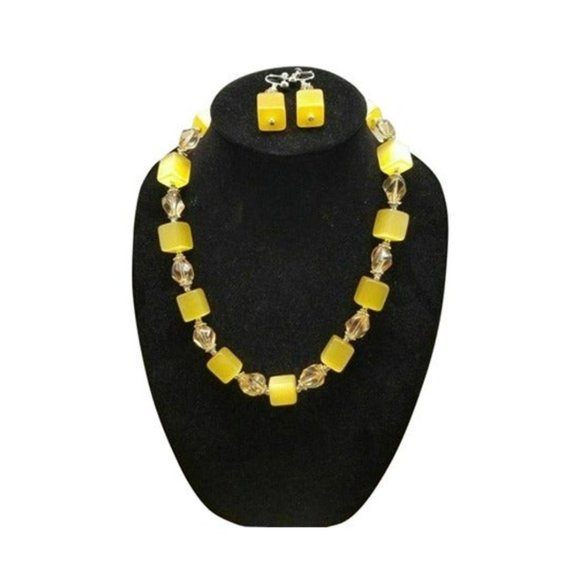 Vintage Yellow Moonglow Cube Necklace Set