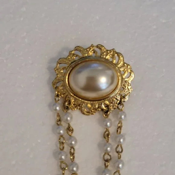 Vintage Gold Tone Simulated Pearl Brooch