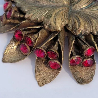 Vintage Gold Tone Red Rhinestone Brooch