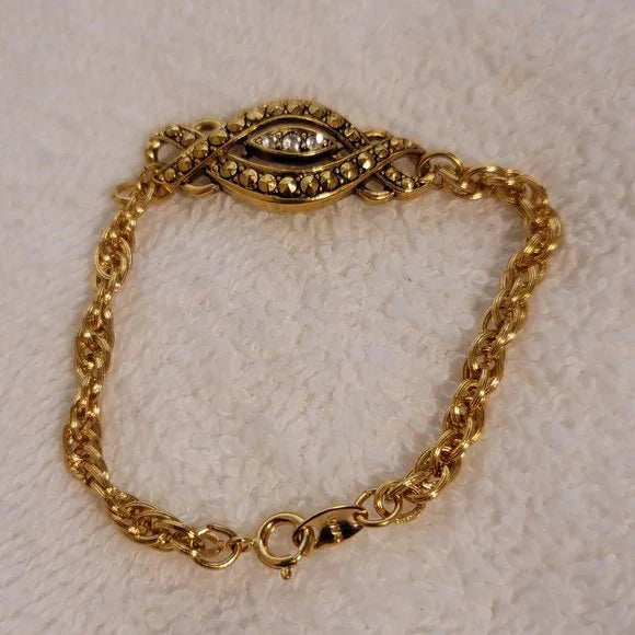 Avon - Gold Tone Bracelet